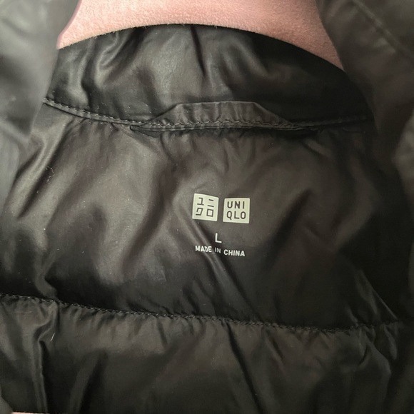 Uniqlo Ultra Light water resistant vest - Picture 3 of 3